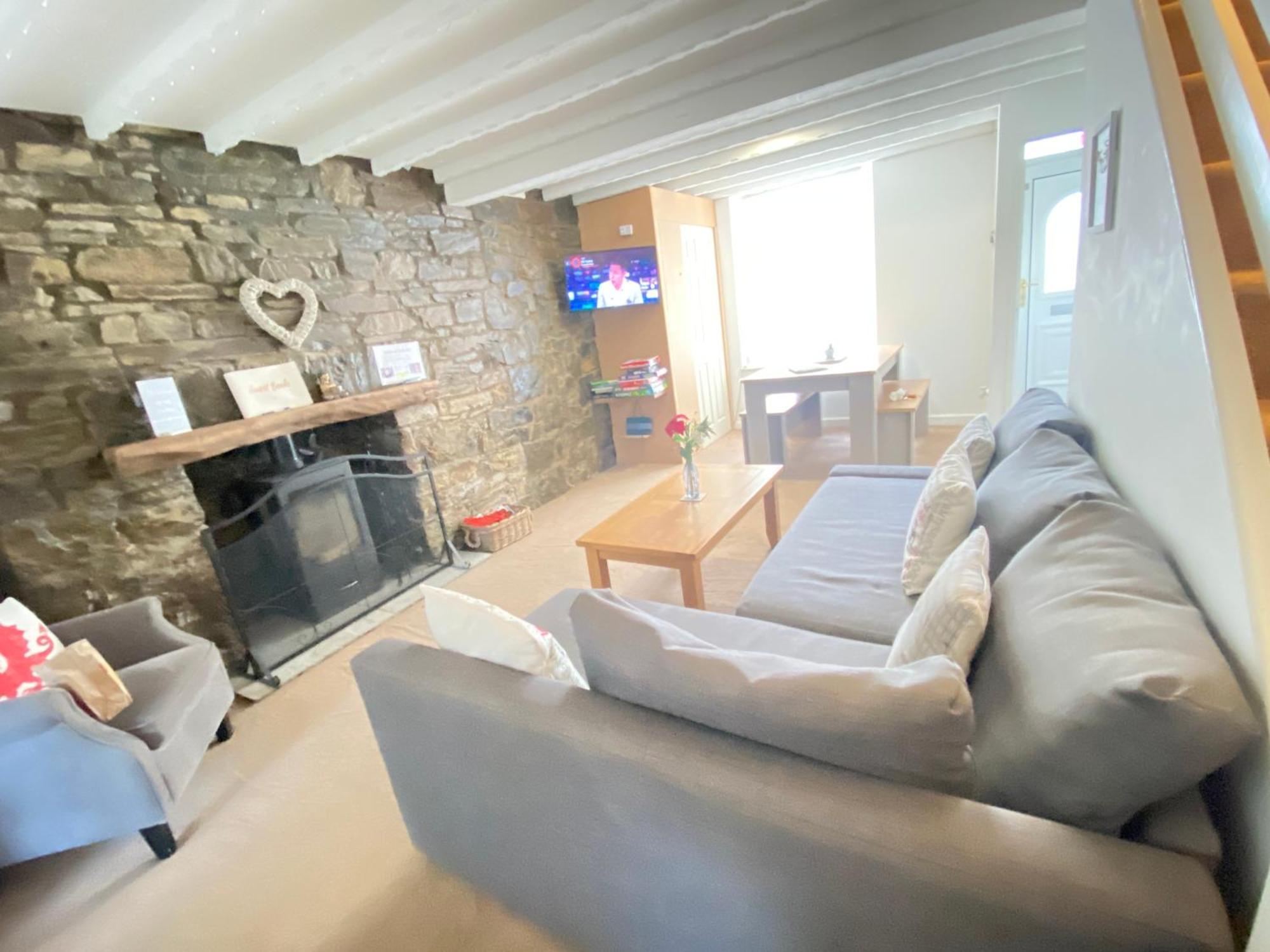 Willa The Cwtch, Log Fire, Sleeps 6, Nr Zip World, Brecon And Bike Park Wales Aberdare Zewnętrze zdjęcie